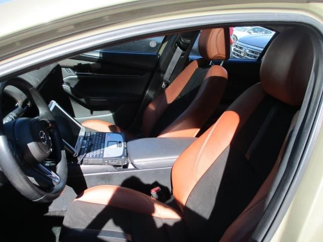 2024 Mazda Mazda3 2.5 Carbon Turbo