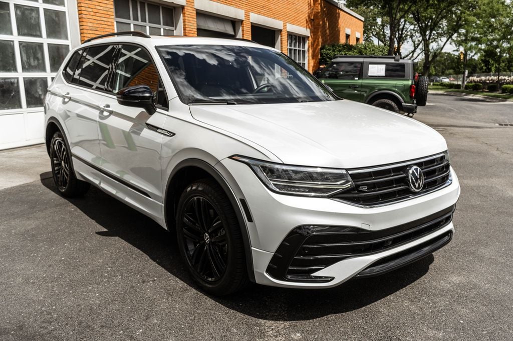 2022 Volkswagen Tiguan 2.0T SE R-Line Black