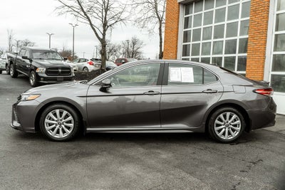 2020 Toyota Camry SE Nightshade