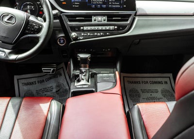 2022 Lexus ES 300h