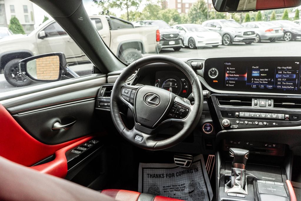 2022 Lexus ES 300h