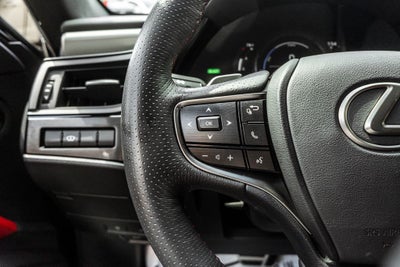 2022 Lexus ES 300h