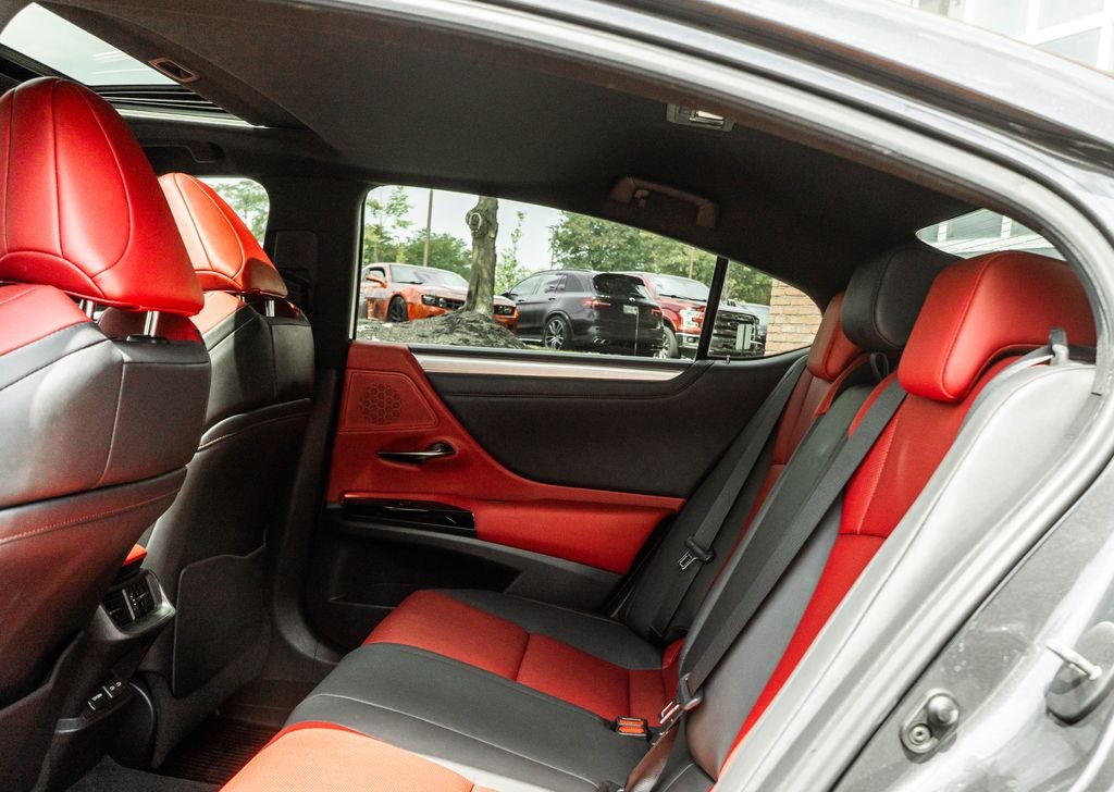 2022 Lexus ES 300h