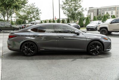 2022 Lexus ES 300h