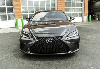 2022 Lexus ES 300h