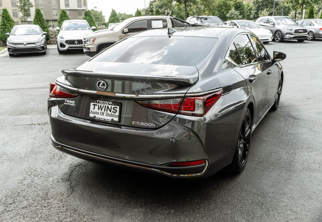 2022 Lexus ES 300h
