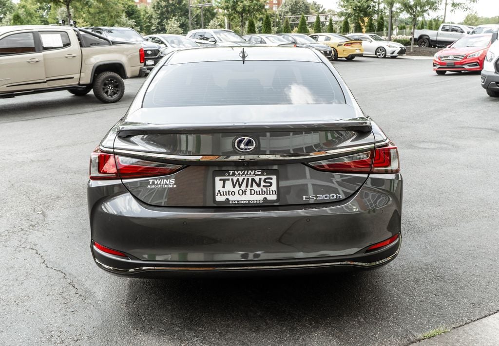 2022 Lexus ES 300h