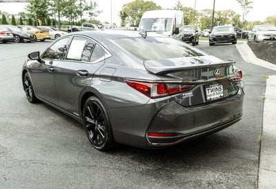 2022 Lexus ES 300h