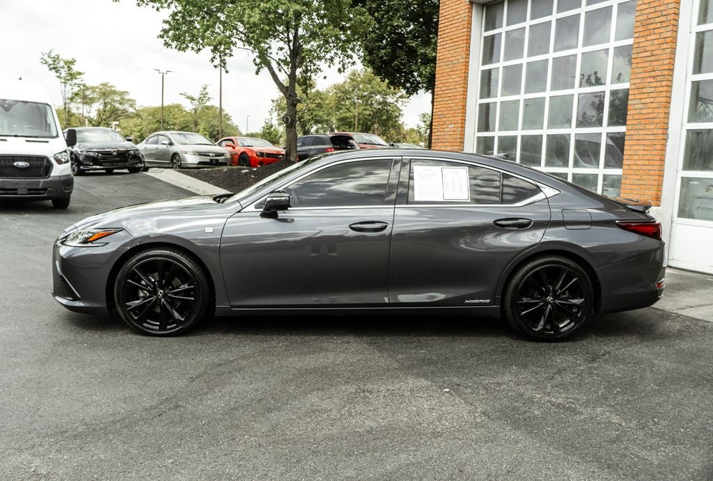 2022 Lexus ES 300h