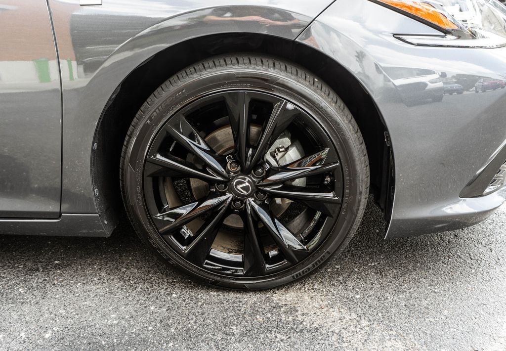 2022 Lexus ES 300h