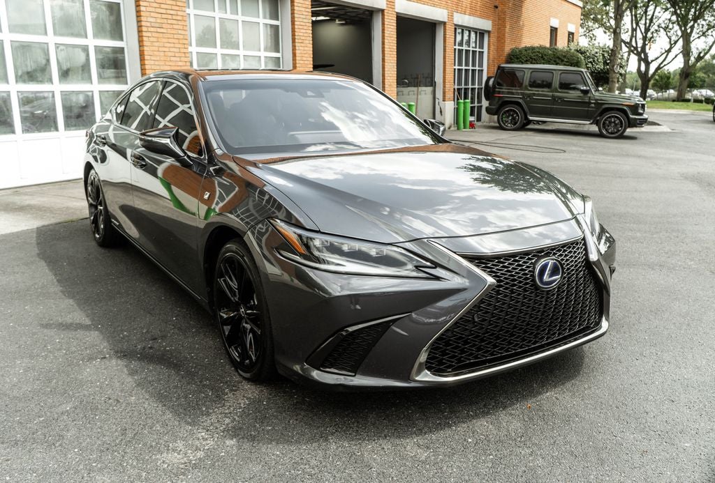 2022 Lexus ES 300h