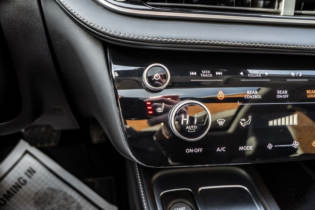 2023 INFINITI QX60 LUXE