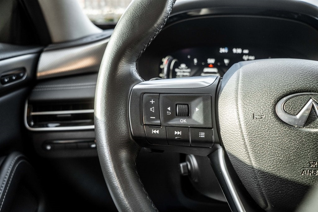 2023 INFINITI QX60 LUXE