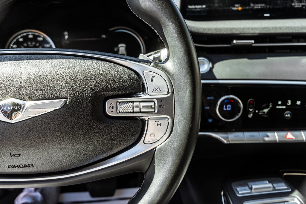 2025 Genesis GV70 2.5T