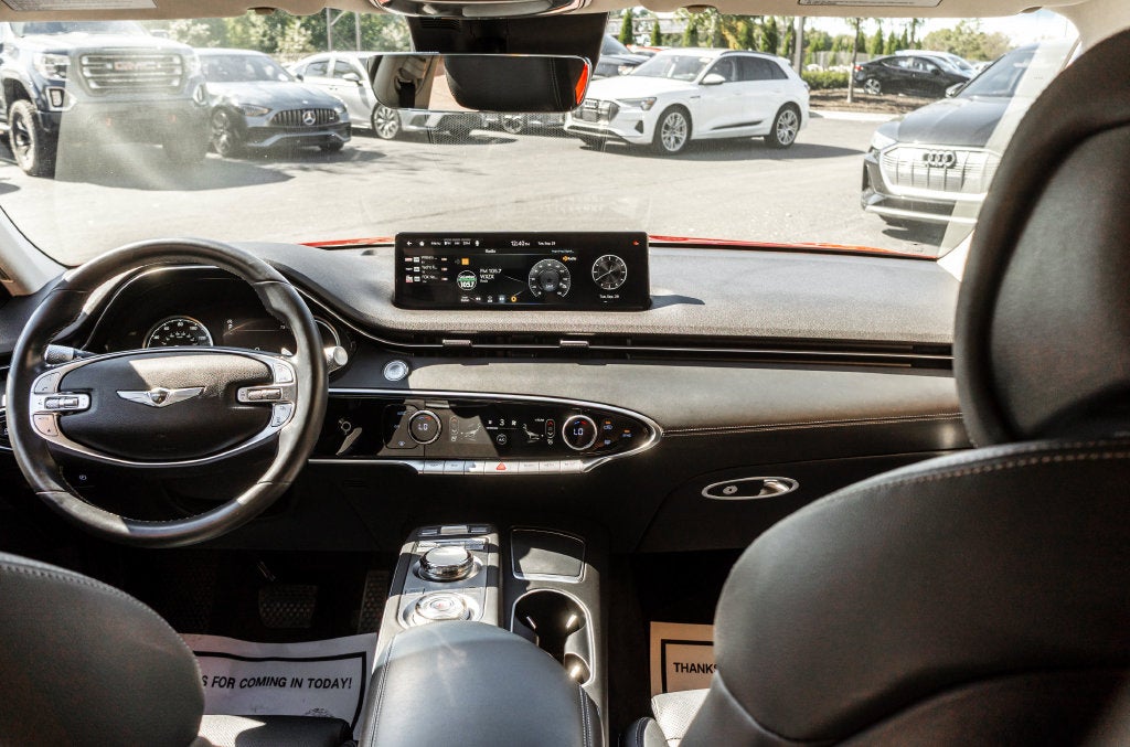 2025 Genesis GV70 2.5T