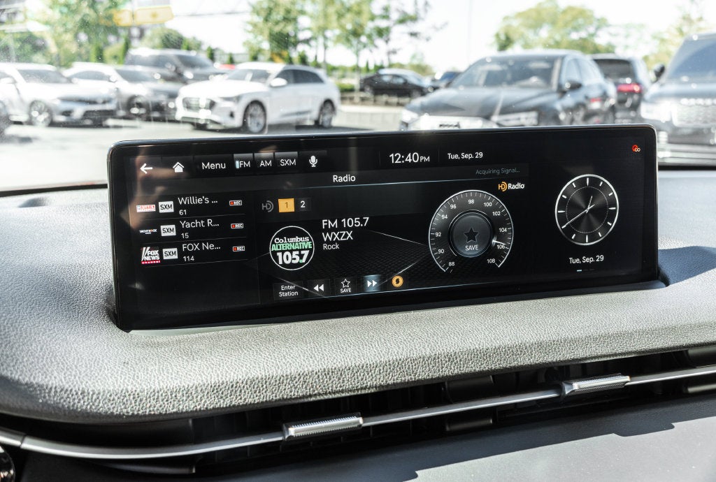 2025 Genesis GV70 2.5T