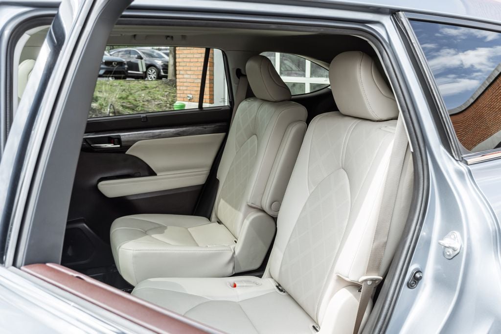 2020 Toyota Highlander Platinum