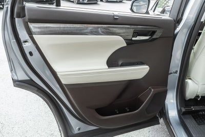 2020 Toyota Highlander Platinum