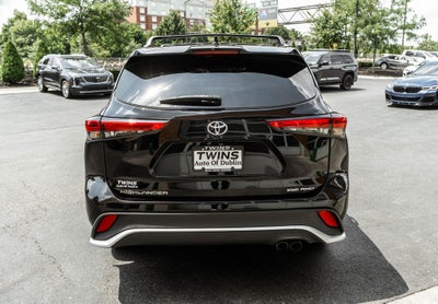 2022 Toyota Highlander XSE