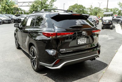 2022 Toyota Highlander XSE