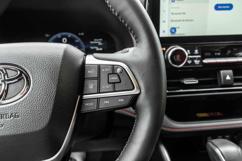 2025 Toyota Highlander XSE