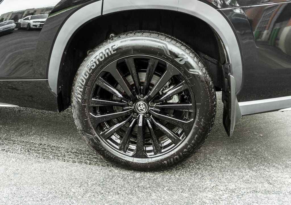 2025 Toyota Highlander XSE