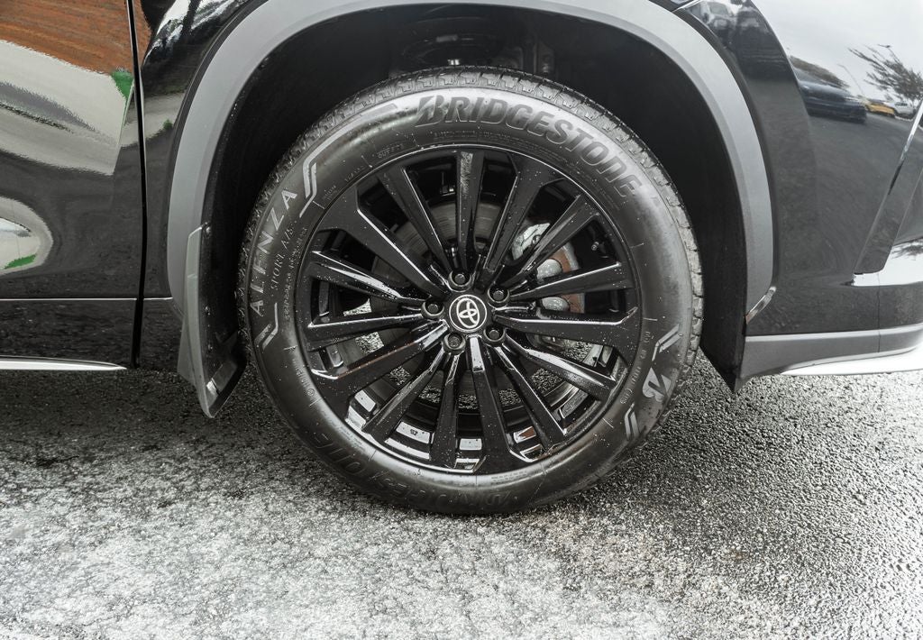 2025 Toyota Highlander XSE