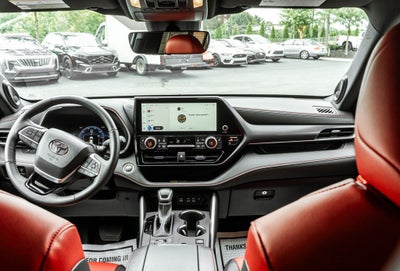 2025 Toyota Highlander XSE
