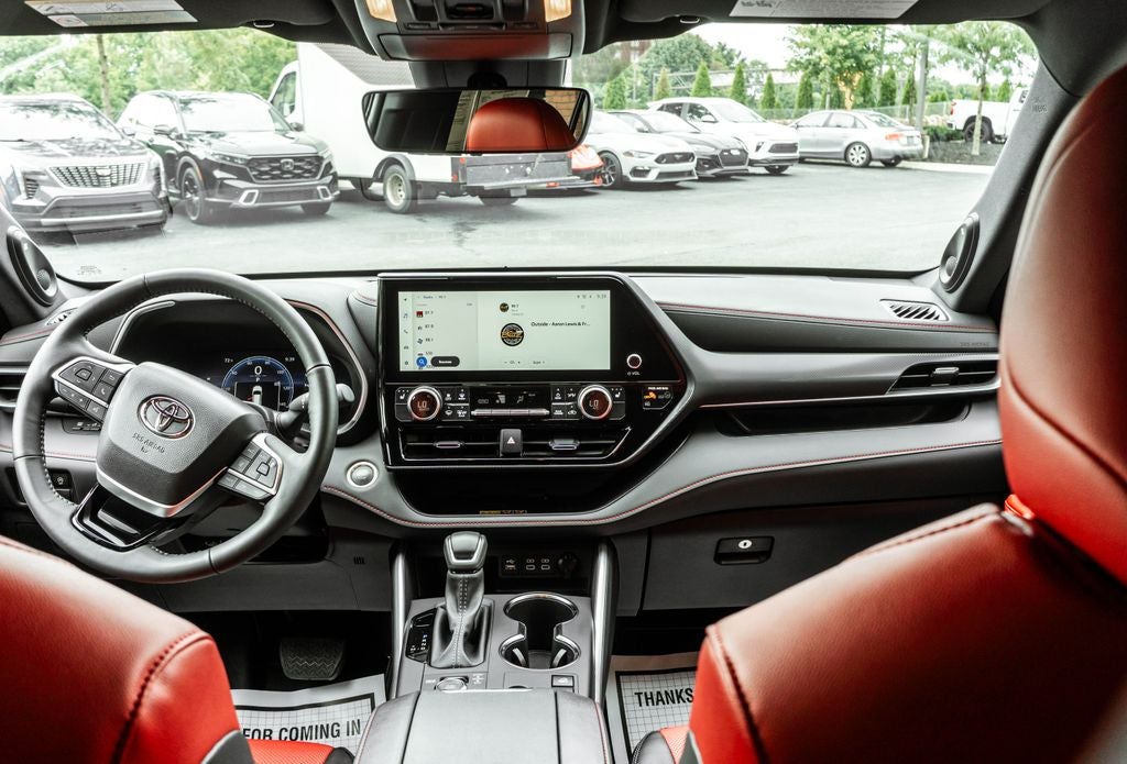 2025 Toyota Highlander XSE