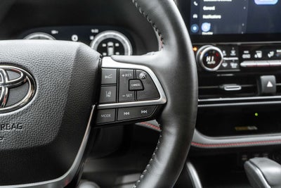 2025 Toyota Highlander XSE