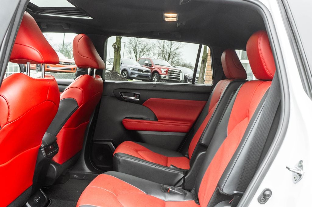 2025 Toyota Highlander XSE