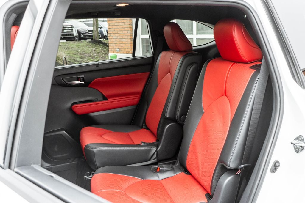 2025 Toyota Highlander XSE