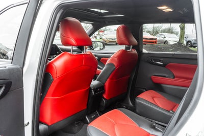 2025 Toyota Highlander XSE