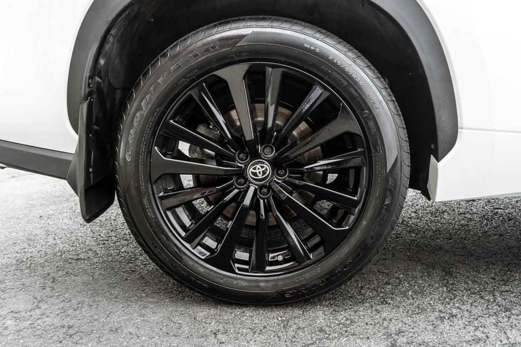 2025 Toyota Highlander XSE