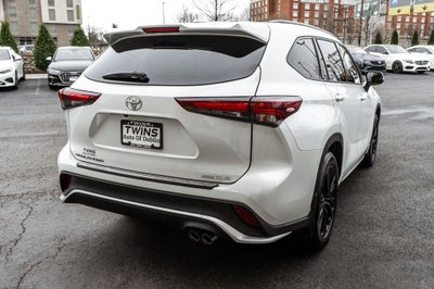 2025 Toyota Highlander XSE