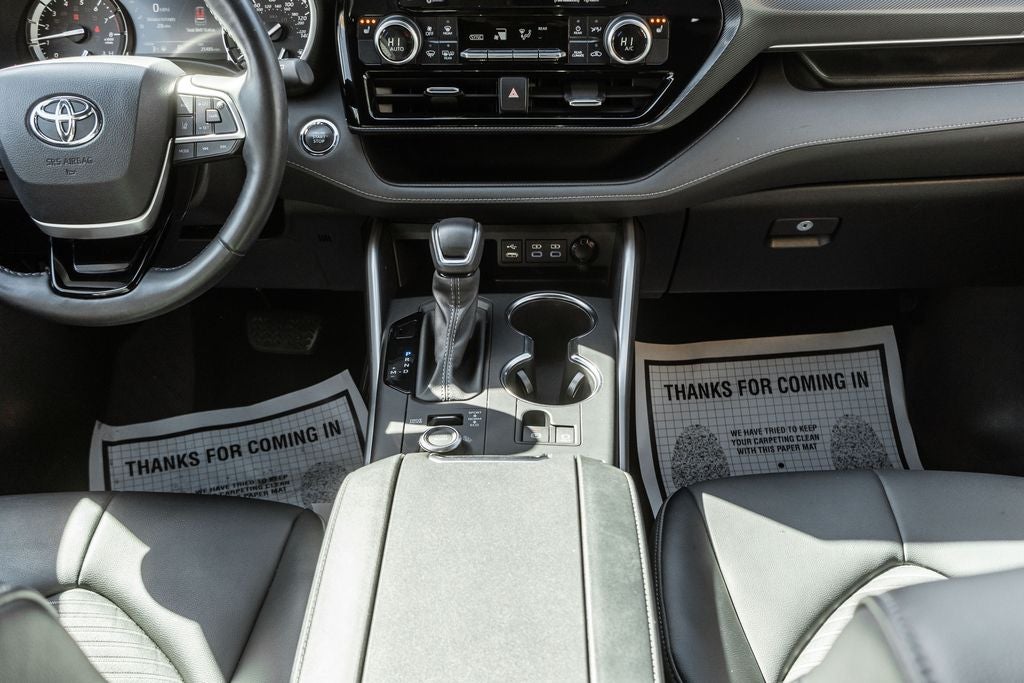 2022 Toyota Highlander XSE