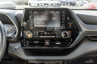 2022 Toyota Highlander XSE