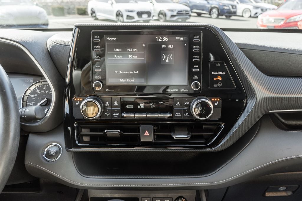 2022 Toyota Highlander XSE