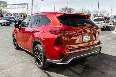 2022 Toyota Highlander XSE