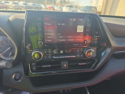 2022 Toyota Highlander XSE