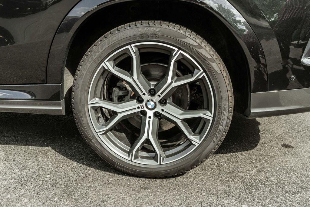 2022 BMW X6 xDrive40i