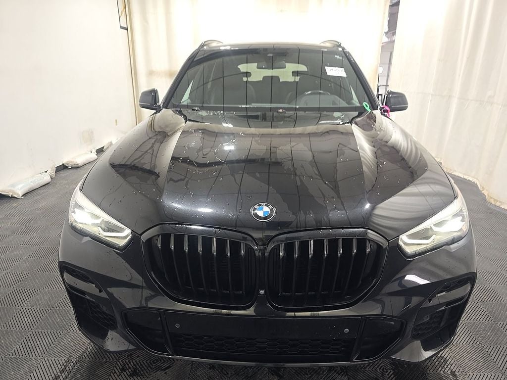 2022 BMW X5 M50i