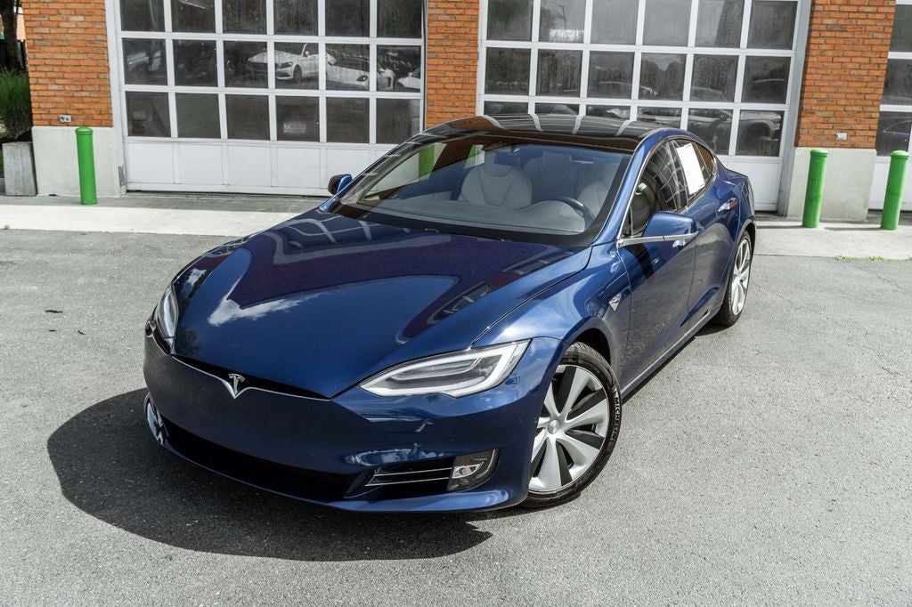 2020 Tesla Model S Base