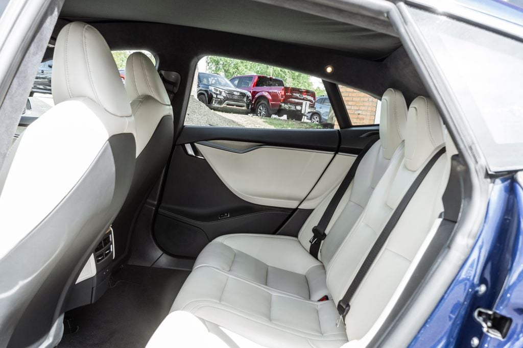 2020 Tesla Model S Base