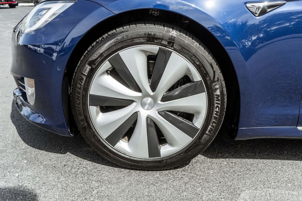 2020 Tesla Model S Base