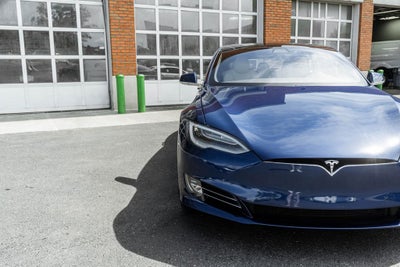 2020 Tesla Model S Base