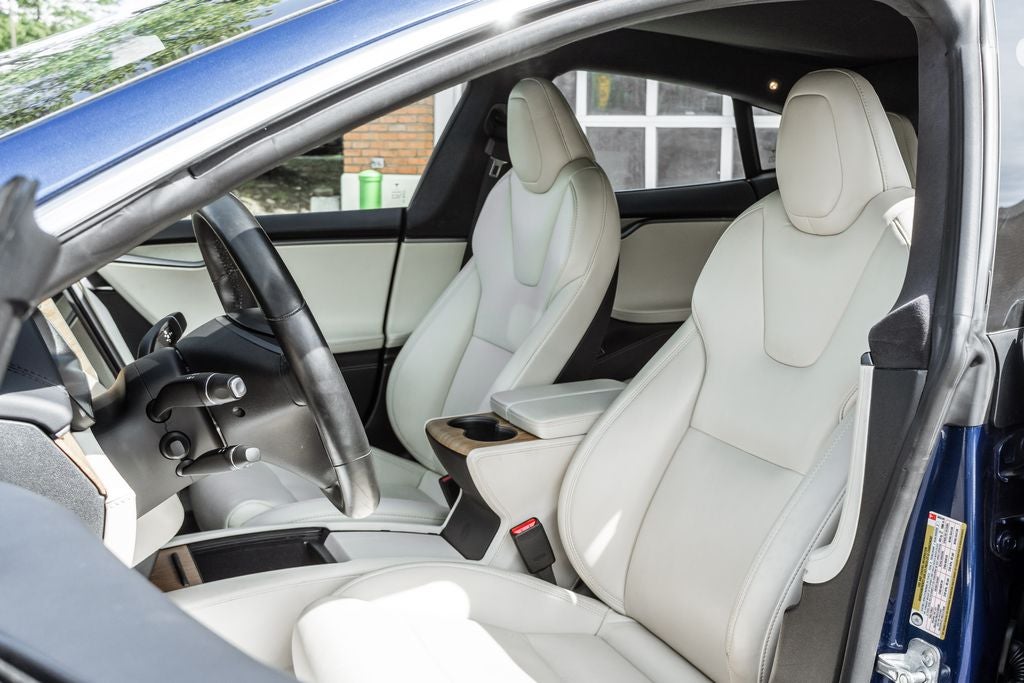 2020 Tesla Model S Base