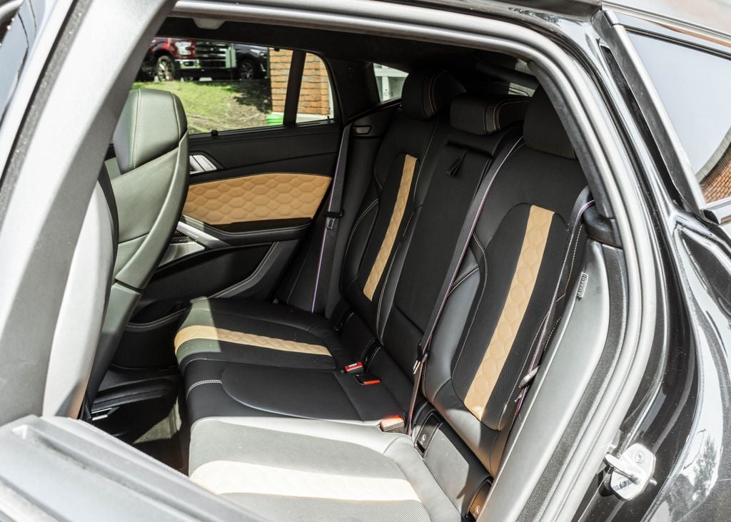 2023 BMW X6 M Base