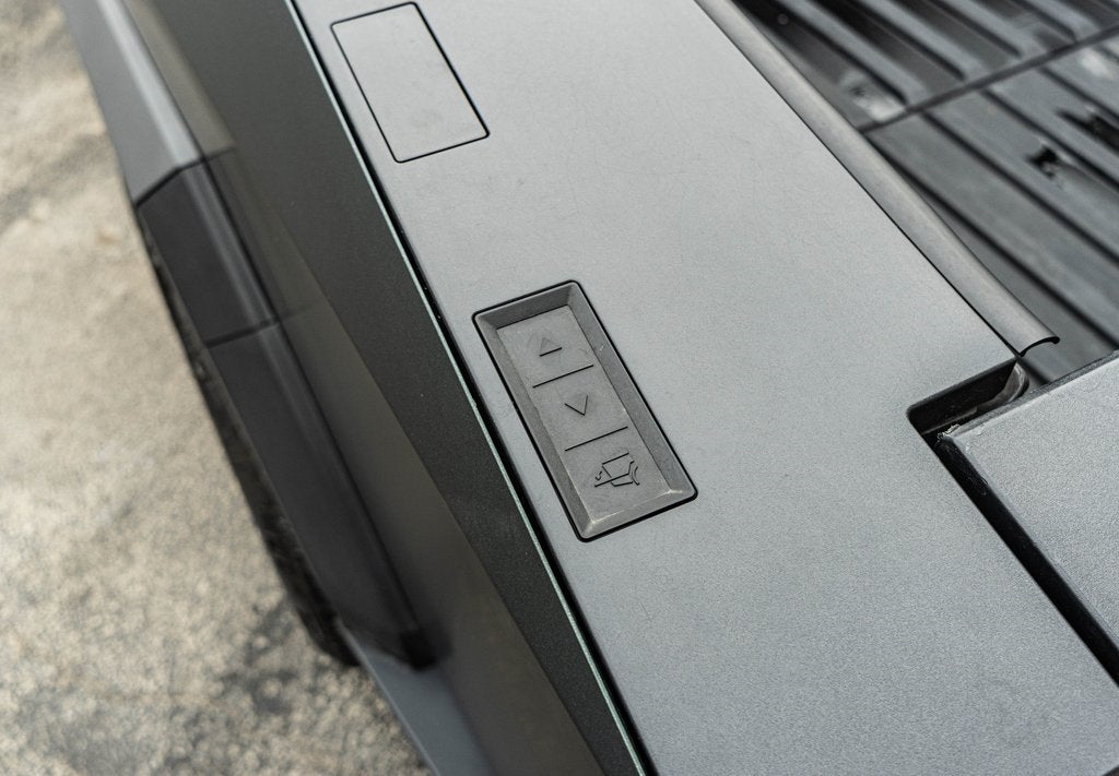 2024 Tesla Cybertruck Base