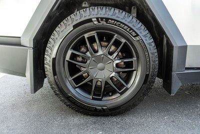 2025 Tesla Cybertruck Base